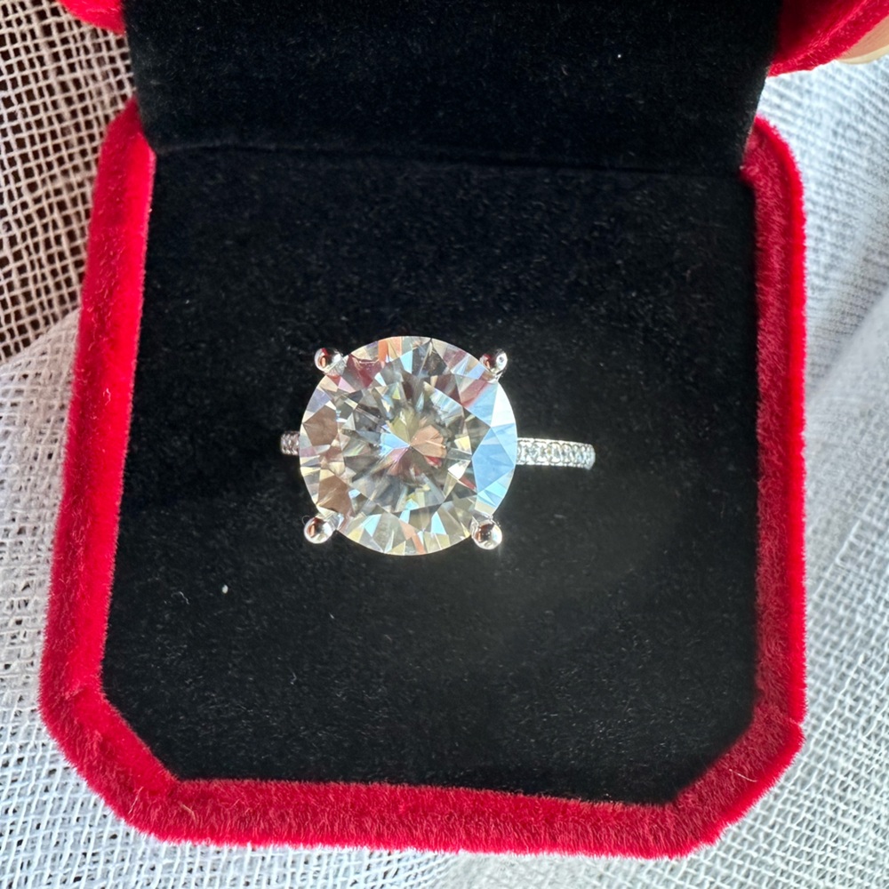 Certified Moissanite engagement ring round 3 carat, size 7.